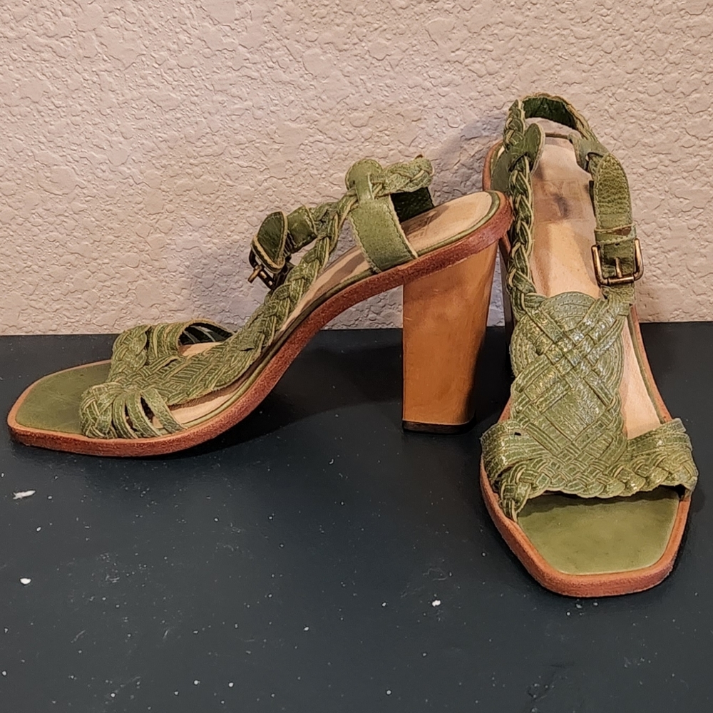 FRYE "Rose" Woven T Strap Sandals Heels size 7